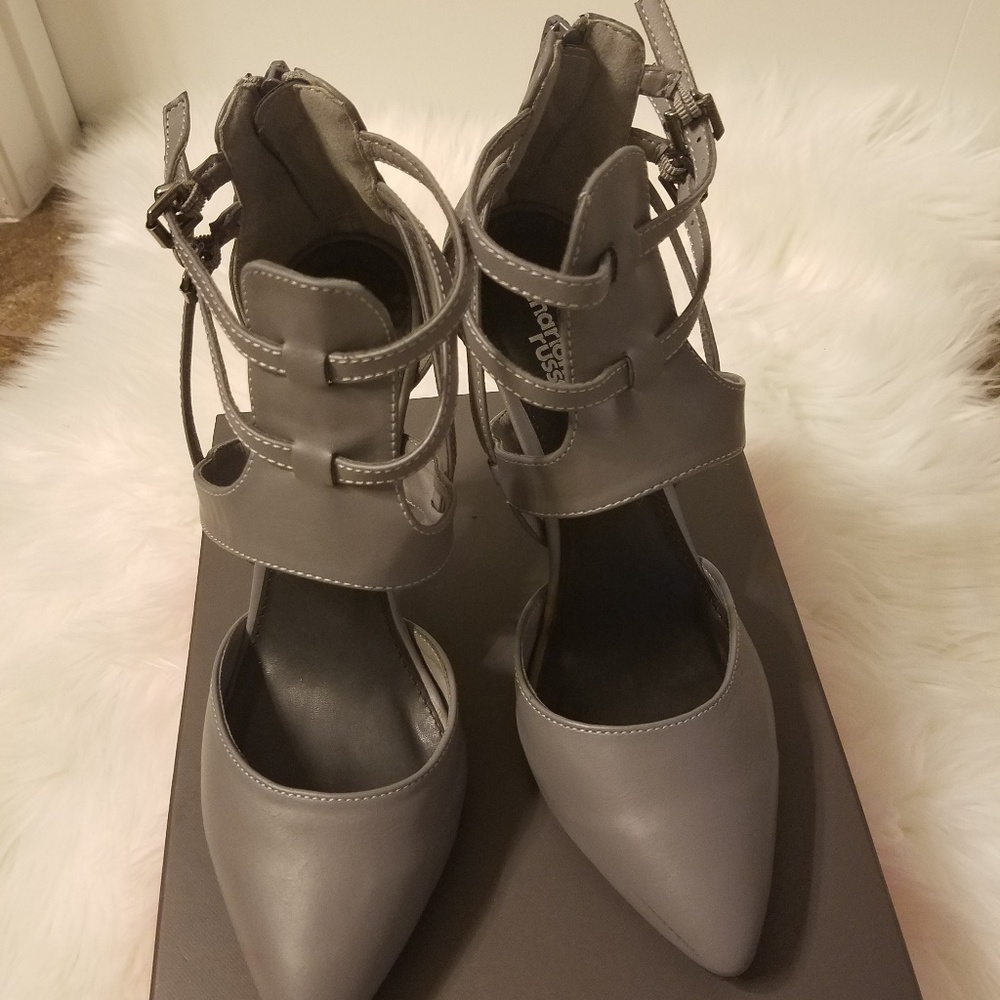 Shoes - Picture 2 of 3